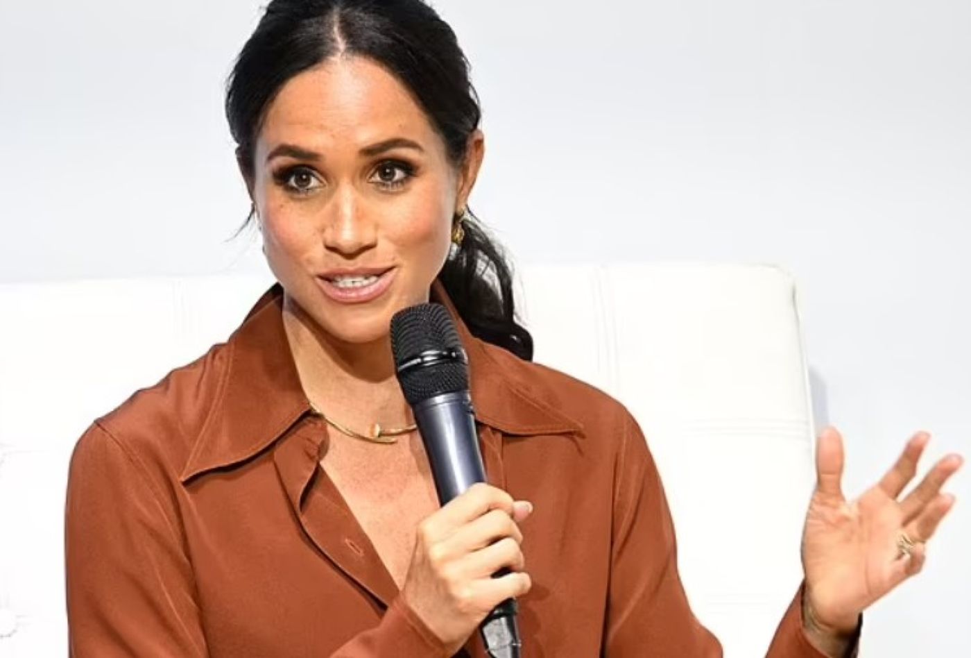 Meghan Markle e nostalgică după vremurile bune. A renunțat la machiajul hollywoodian pentru unul „regal”