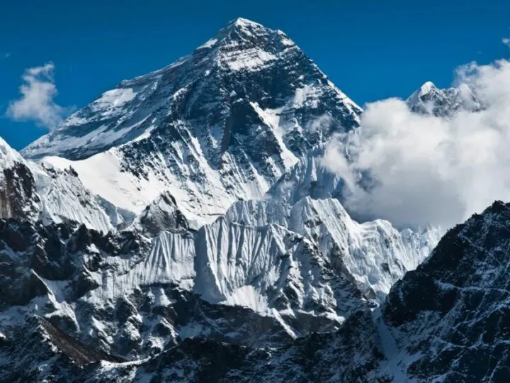 Fapte incredibile pe Everest: Ghizi acuzați că au otrăvit turiști pentru a obține milioane din asigurări