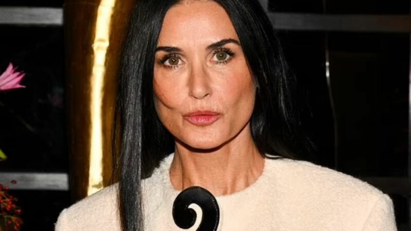 Câți bani a scos din buzunar Demi Moore ca să arate altfel la 61 de ani. „Mi-am tăiat dinții”