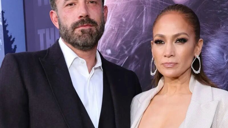 Ben Affleck a vrut vila de 60 de milioane de dolari, dar i-a lăsat-o lui Jennifer Lopez pe cap. Se anunță un divorț urât