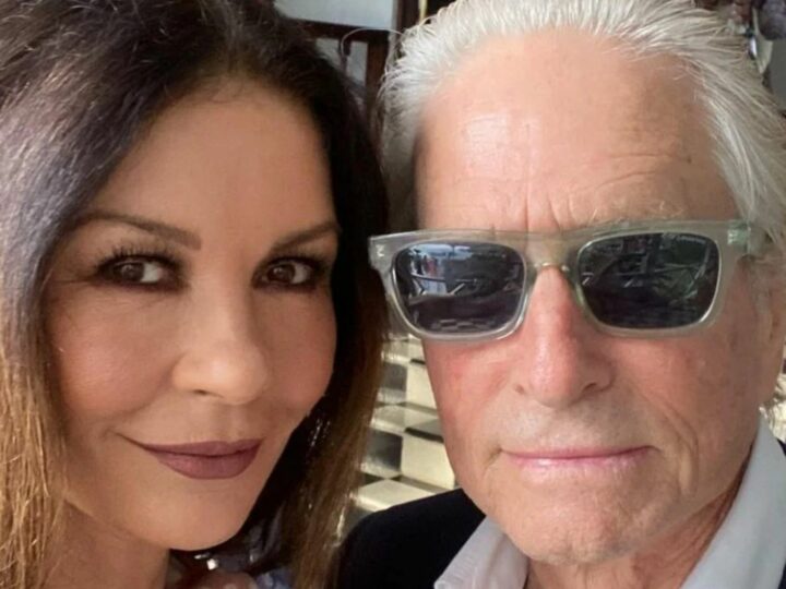 Catherine Zeta Jones își trăiește a doua tinerețe. Michael Douglas petrece cu pensionarii de 80 de ani