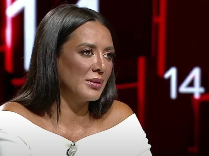 Oana Mizil spune pentru prima dată povestea costumului de zeghe pe care l-a îmbrăcat în 2010 în Parlament