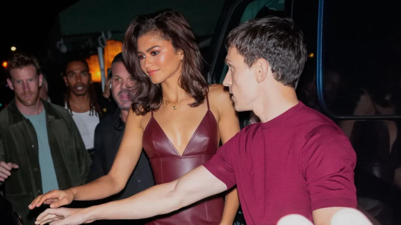 Zendaya, actrița din Dune, surprinsă într-o îmbulzeală cu paparazzi