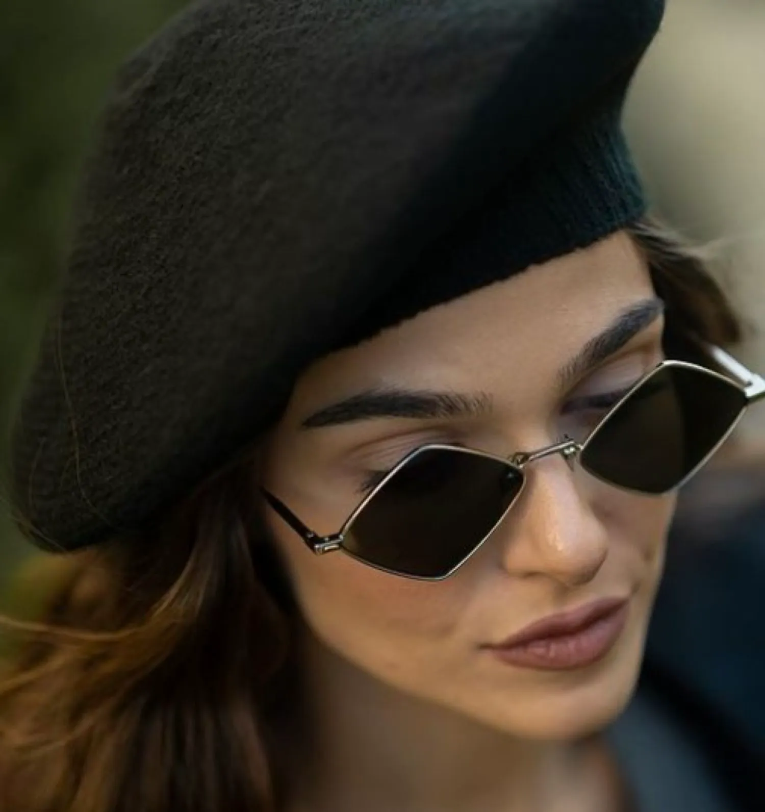 Theo Rose, amintiri de la Mamaia copiilor, unde i-a uluit pe toți cu vocea ei. Îndemnată să cânte muzică ușoară de părintele divertismentului modern