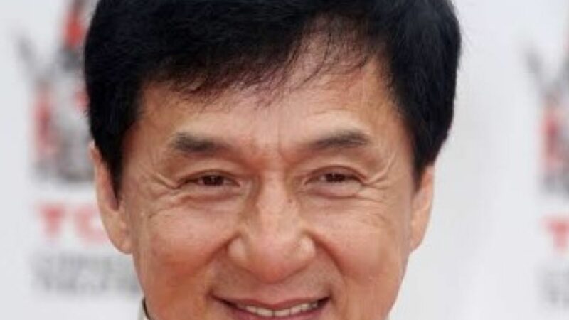 Dramele celebrului actor Jackie Chan. Tatăl a vrut să-l vândă la naștere