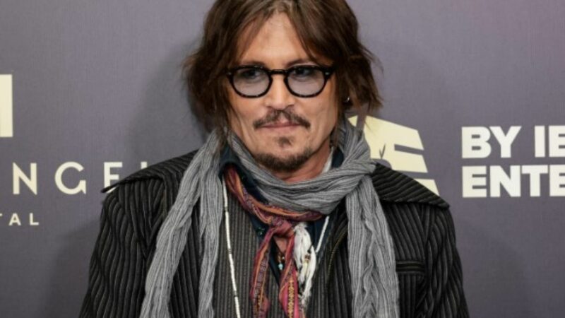 Fiica lui Johnny Deep și iubita sa, tot mai îndrăgostite. Ce a spus celebrul actor când a aflat că se iubește cu o femeie