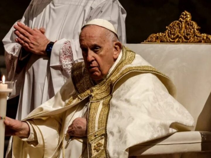 Papa Francisc nu mai are bani de pensii. Vatican se confruntă cu o criză majoră