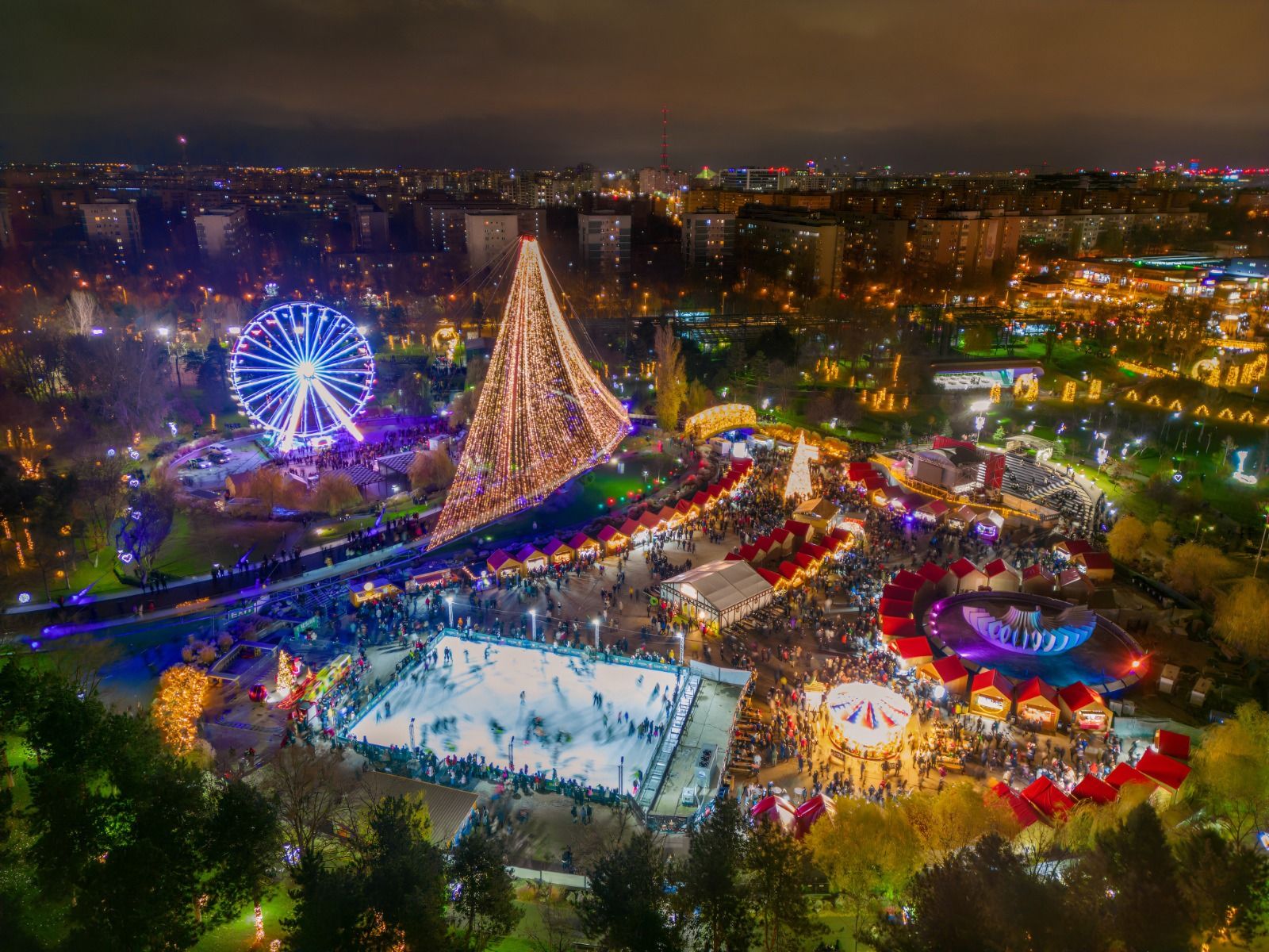 Pe 28 noiembrie se deschide primul târg de Crăciun din Capitală: West Side Christmas Market. Urmează 30 de zile de basm