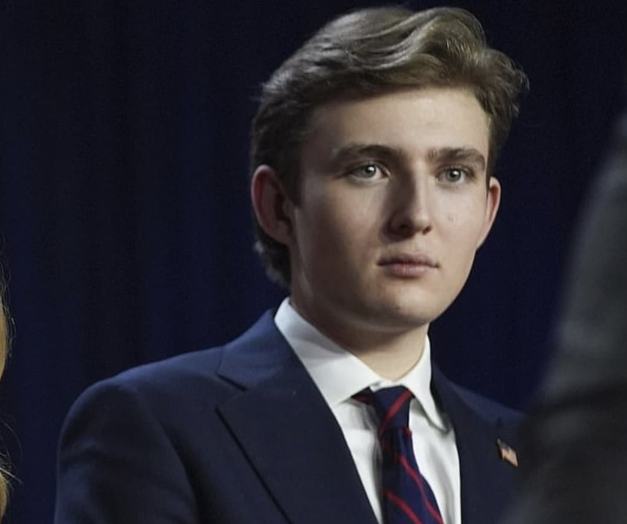 Barron, fiul lui Donald Trump, umilit de o fată la Universitatea New York. S-a lăsat cu sancțiuni dure pentru ea