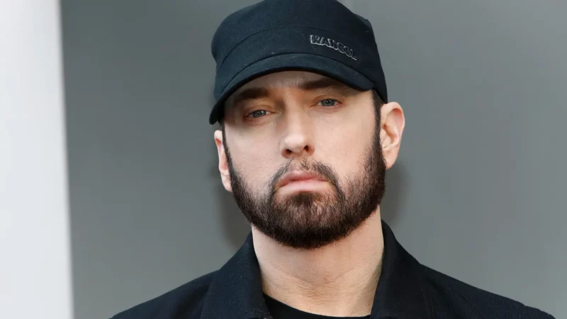 Eminem este în doliu. A murit femeia de care se plângea în cântecele lui