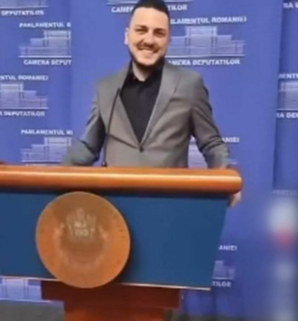 Un fan influencer sare la Călin Georgescu. 