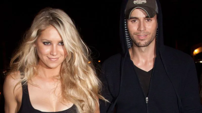 Anna Kournikova și Enrique Iglesias se laudă cu familia proaspăt mărită. Imaginile dezvăluie detalii din viața lor discretă