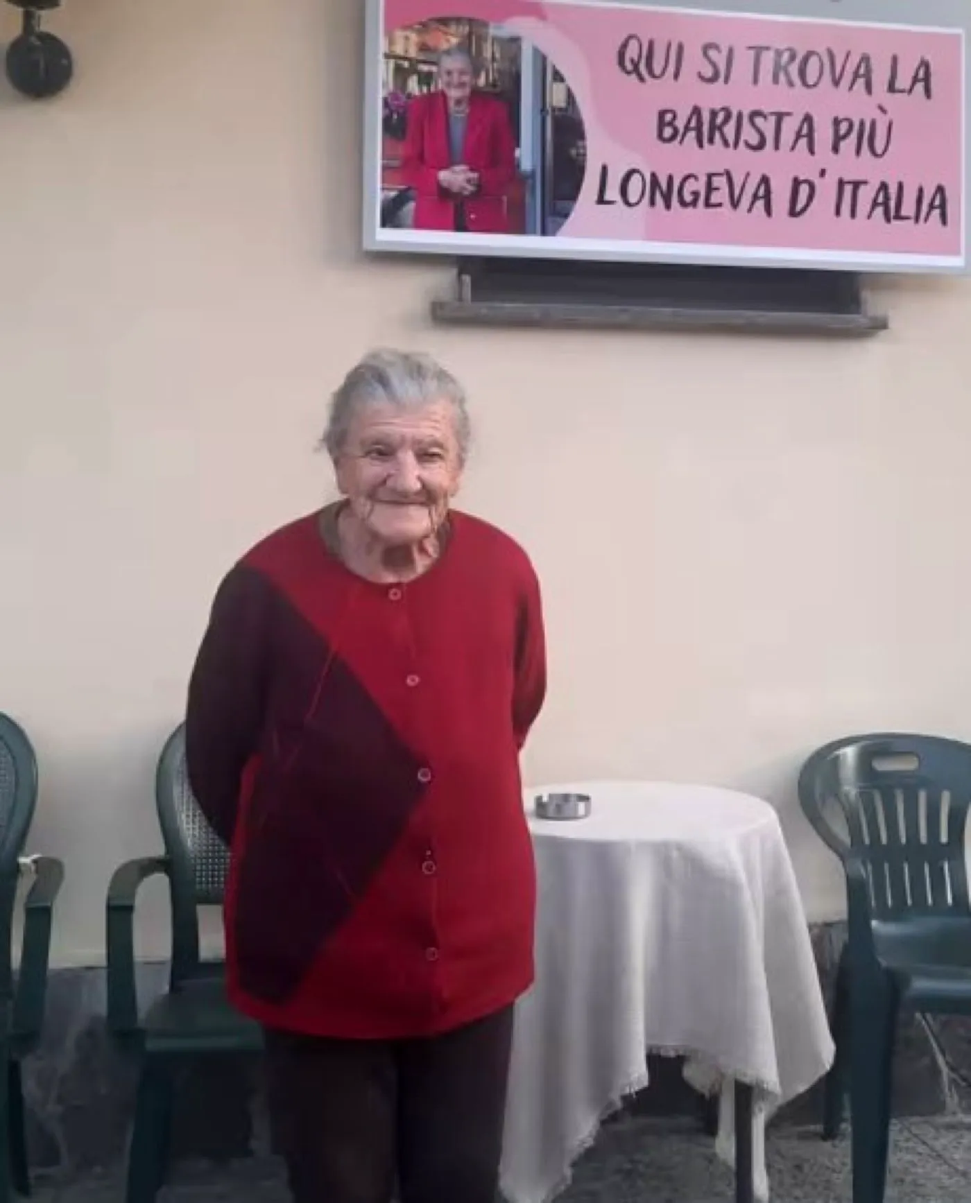 Barista la 100 de ani. Italianca conduce o cafenea din 1958 și nu intenționează să se pensioneze