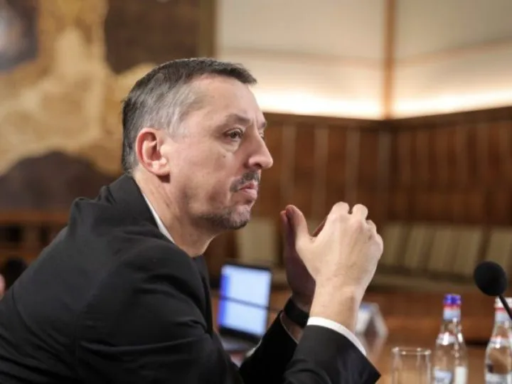 Copiii cu cerințe educaționale speciale, lăsați de izbeliște. Recunoaște chiar ministrul Daniel David