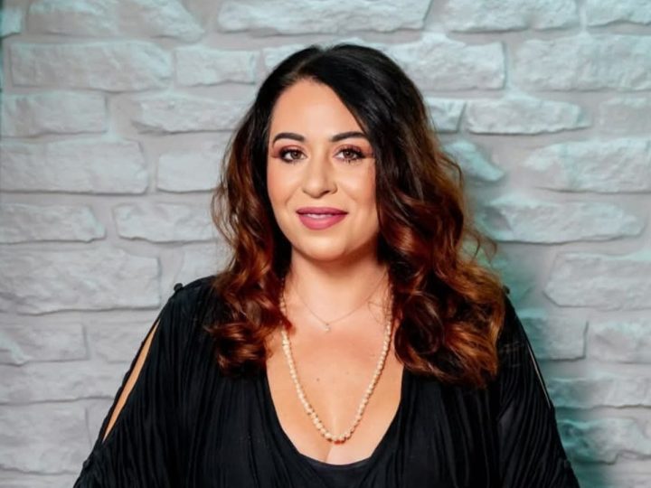 Oana Roman și fiica ei au pază 24h/24. Ce spune vedeta despre „bodyguardul negru”