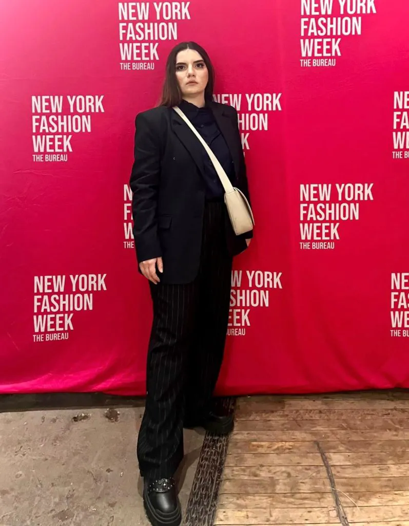 Exclusiv. O româncă la New York Fashion Week. I-a impresionat pe americani cu hainele ei