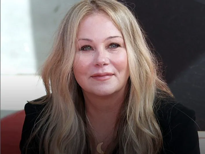 Se întâmplă și în America! Christina Applegate, diagnosticată și tratată greșit timp de cinci ani. „Mi-am pierdut totul”
