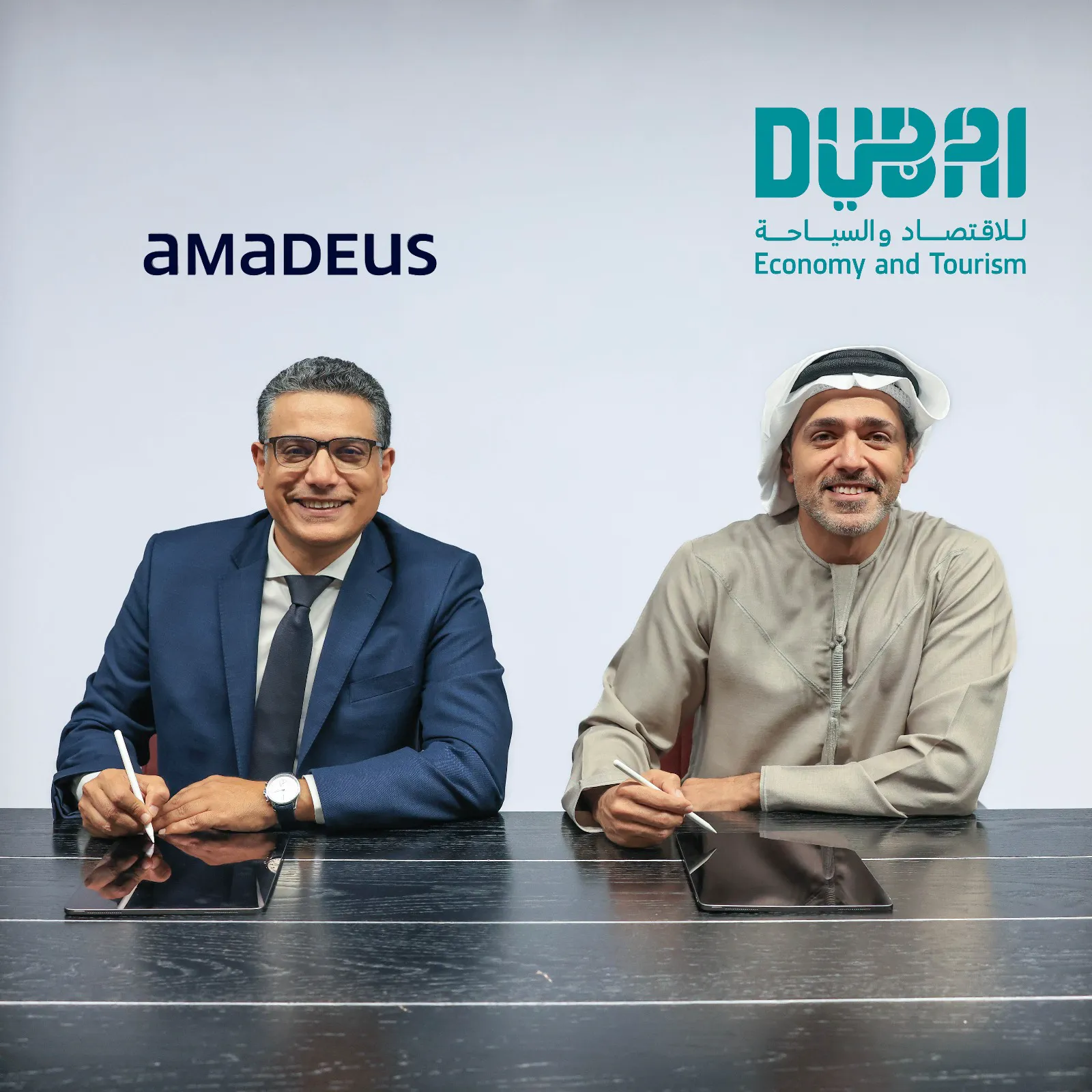 Departamentul Economiei și Turismului din Dubai semnează un parteneriat strategic cu Amadeus pentru a promova inovarea