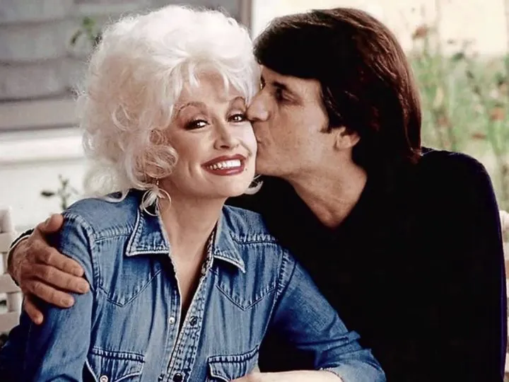 Ce a ascuns Dolly Parton într-o cutie înainte să moară. Secretul va fi dezvăluit abia în 2046
