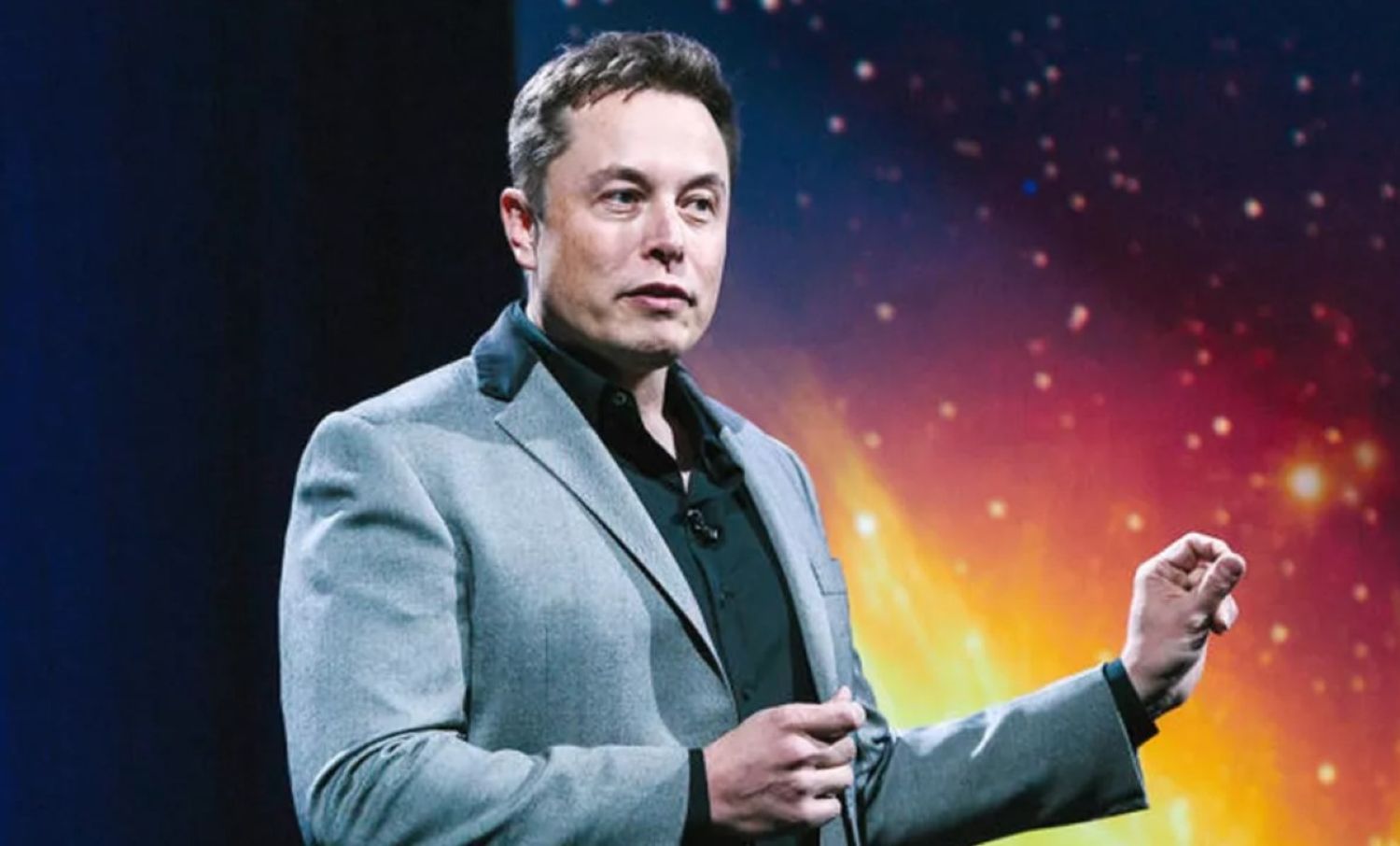 Elon Musk spune că transsexualii au pornit război împotriva Tesla: „Injecțiile cu hormoni îi fac violenți” 