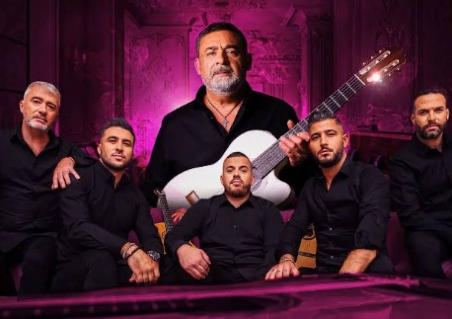 Trupa Gipsy Kings a cântat aseară în Berăria H, cu voie de la Piedone. Ce s-a decis pentru localul în care colcăiau gândacii