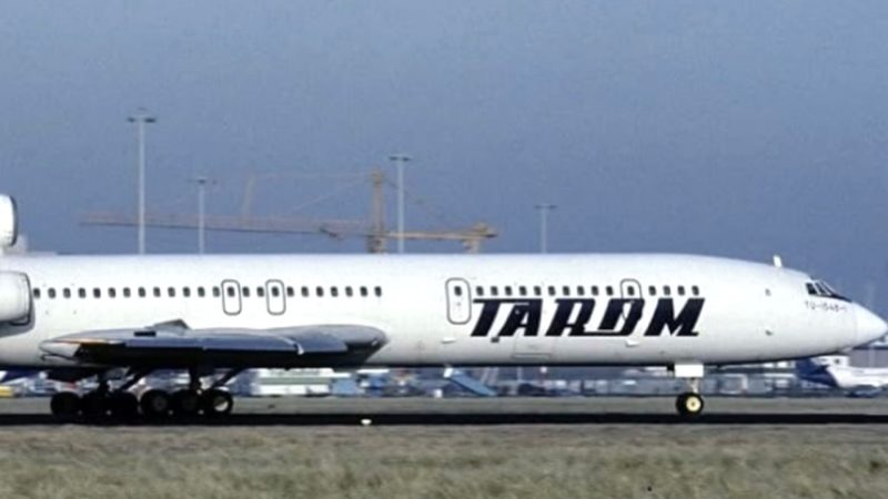 Cum arăta Tarom pe vremea când era un lux. O divă a anilor 80 îi făcea reclamă