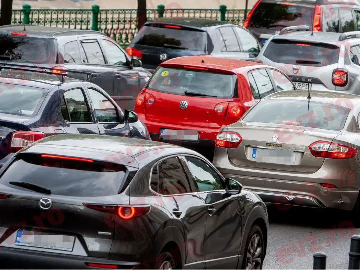 Probleme auto descoperite la mai multe mărci. Rechemări în service pentru mii de vehicule