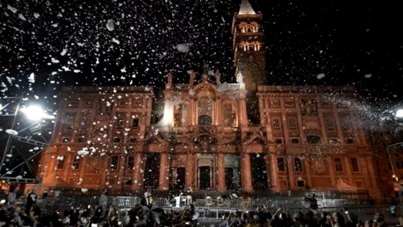 Ninsoarea miraculoasă de la Bazilica Santa Maria Maggiore, locul unde a fost înmormântat Papa Francisc. Sfântul lăcaș a fost ridicat după o viziune a Fecioarei Maria