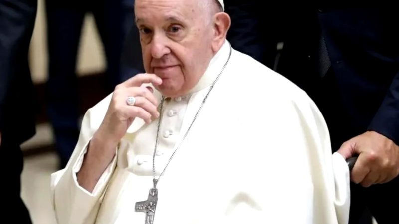 A murit Papa Francisc. Decesul s-a produs la o zi după ce a binecuvântat credincioșii în ziua de Paște
