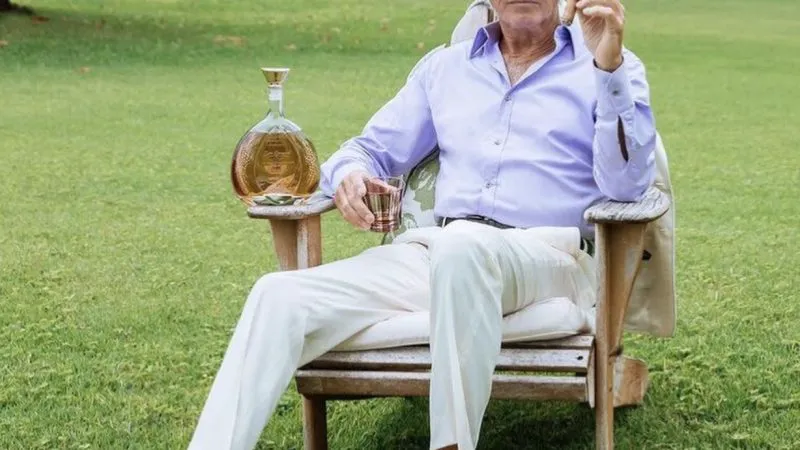 Pierce Brosnan își scoate vila la vânzare. Ce spune despre bani, prieteni și trecerea timpului