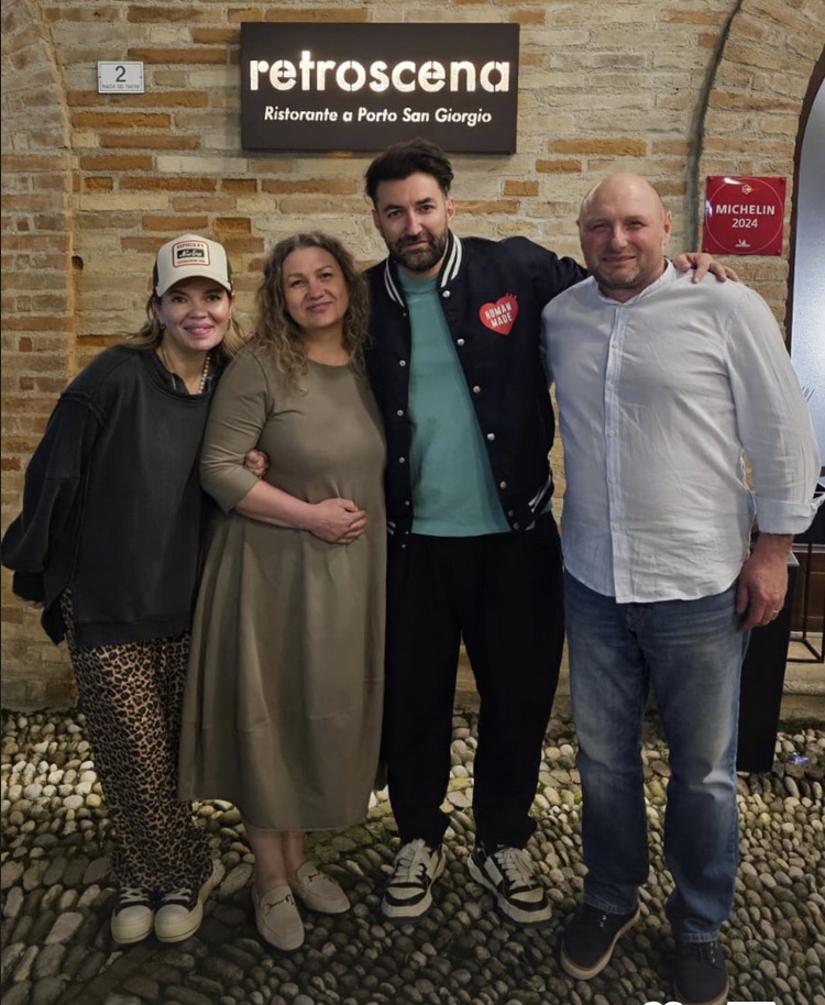 Gina și Smiley, pe urmele juratului de la „Chefi la cuțite”. Au încercat să păstreze totul secret