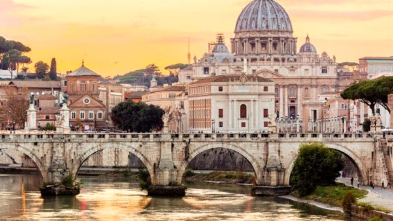 Bucătarul papilor spune preferințele culinare ale Papei Francisc. „Îi plăcea să aibă o tavă cu fructe de sezon în mijlocul mesei”