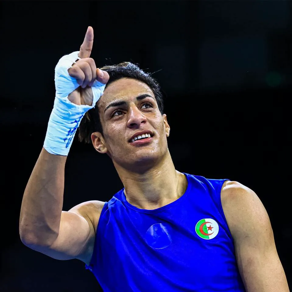 Imane Khelif, pugilista acuzată că e bărbat, interzisă la competițiile de box. Trebuie să demonstreze clar că e femeie 