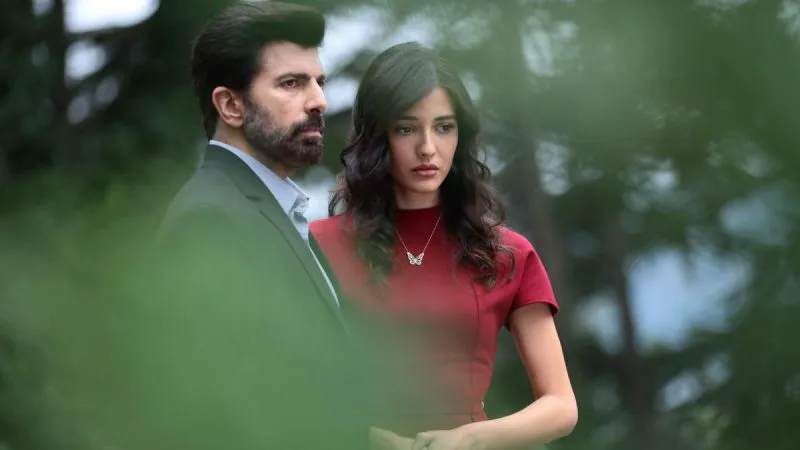Cenk Torun, actorul din „Capcana iubirii”, în mijlocul unui scandal de divorț. Avocatul lui lămurește situația