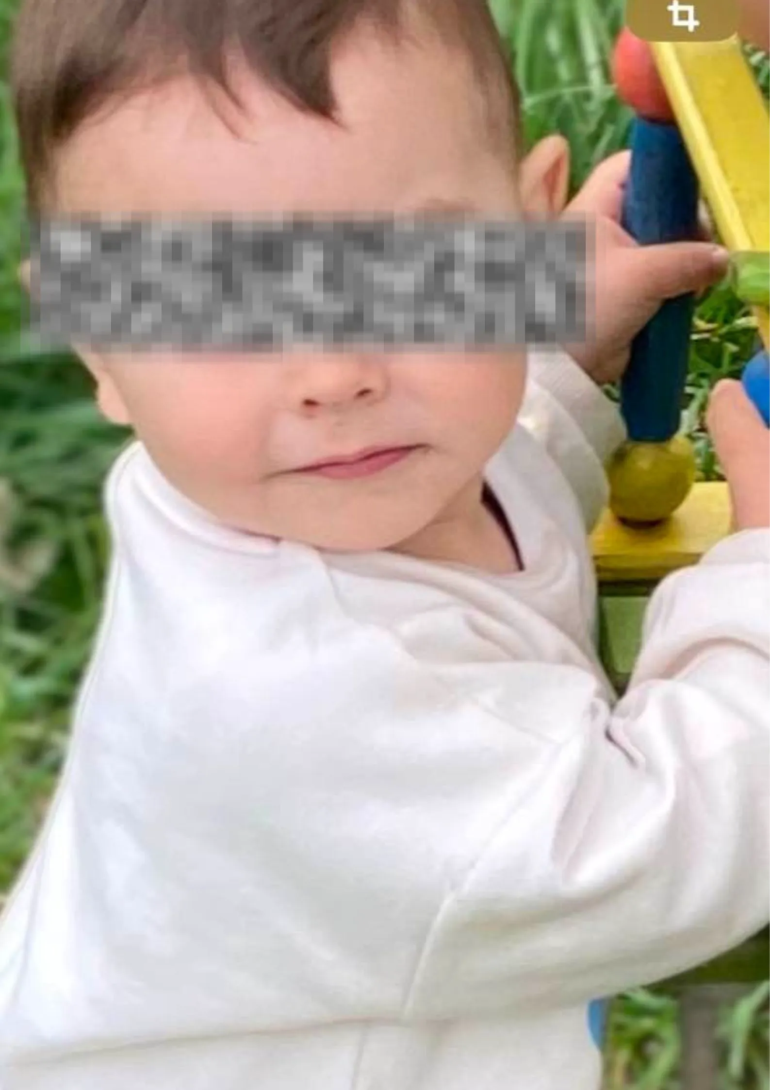 Exclusiv. Mesajul lui Ionel Ganea, de la capul patului de spital de pe care luptă fiul său de doar 2 anișori: Ruga unui tată distrus de durere!