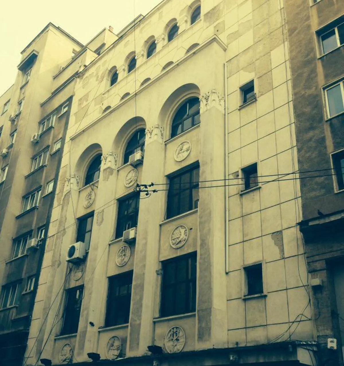 Liderii comuniști au mutilat Bucureștiul. Nu suportau nuditatea artistică, simbolurile religioase, ornamentele „exagerate”