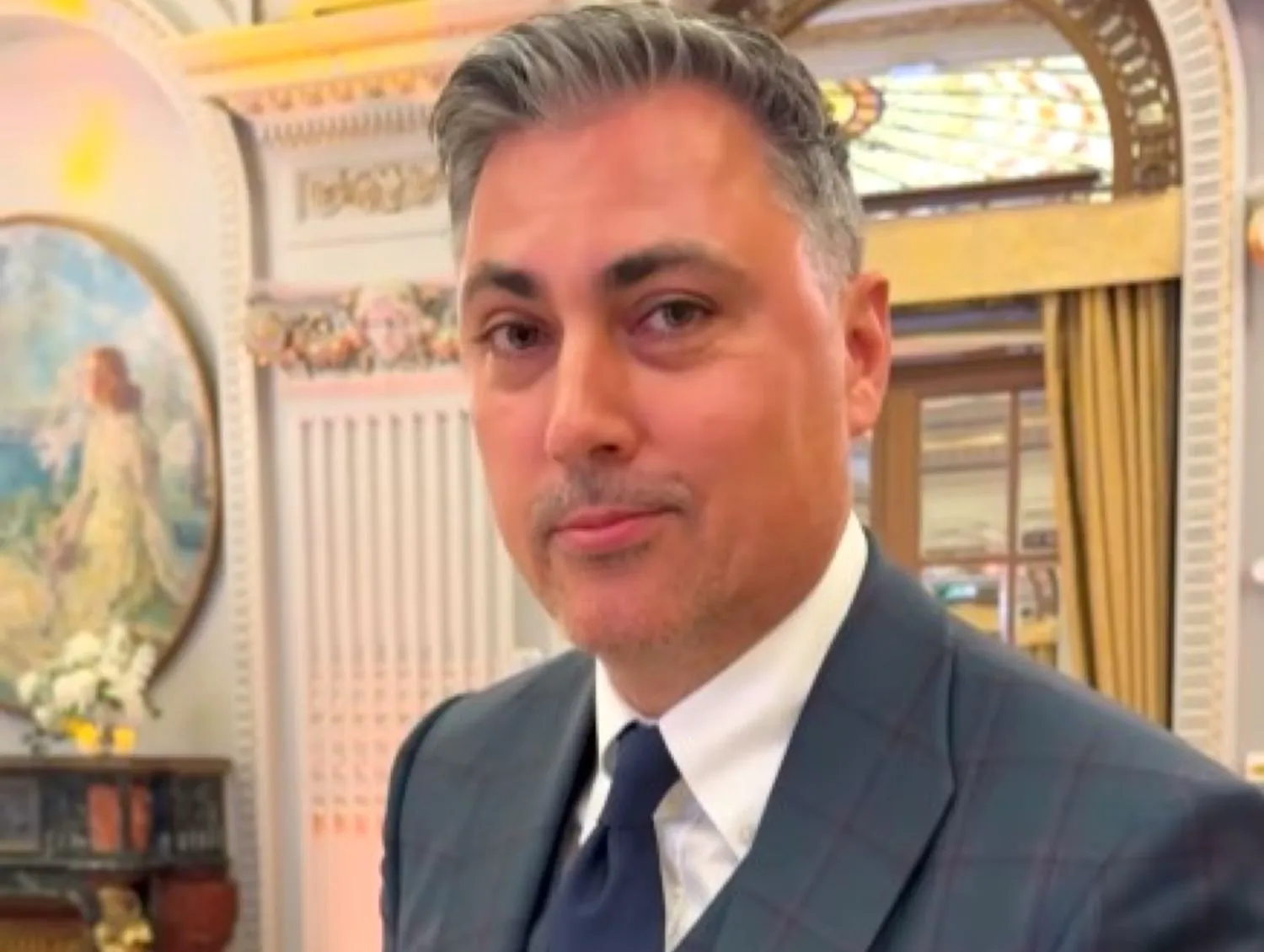 Alexandru Ciucu s-a îndrăgostit iremediabil și pare că nu mai are scăpare. Cine i-a furat inima designerului. Video