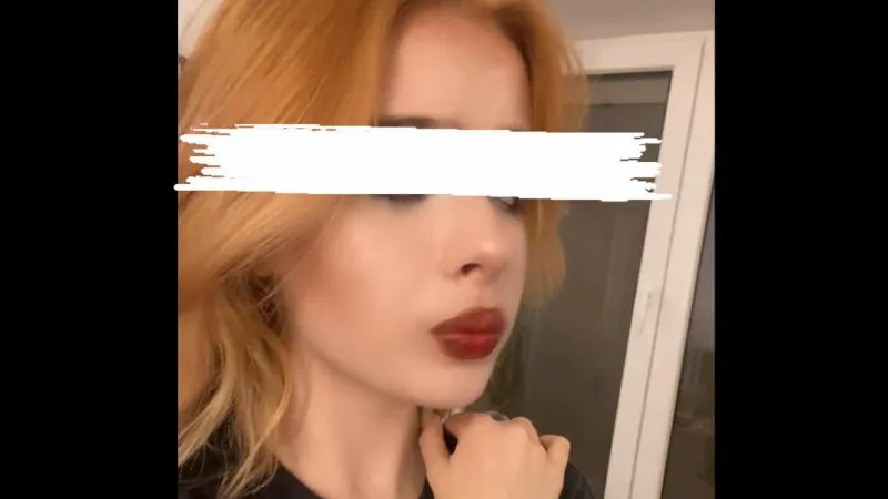 Fata de 14 ani, ucisă de droguri, din anturajul lui Maru, filmată într-o campanie antidrog alături de un băiat euforic. Imagini devastatoare