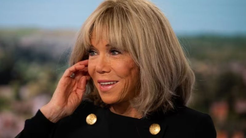 Adevărul despre Brigitte Macron. De la pasiunile ei, până la zvonurile că ar purta perucă