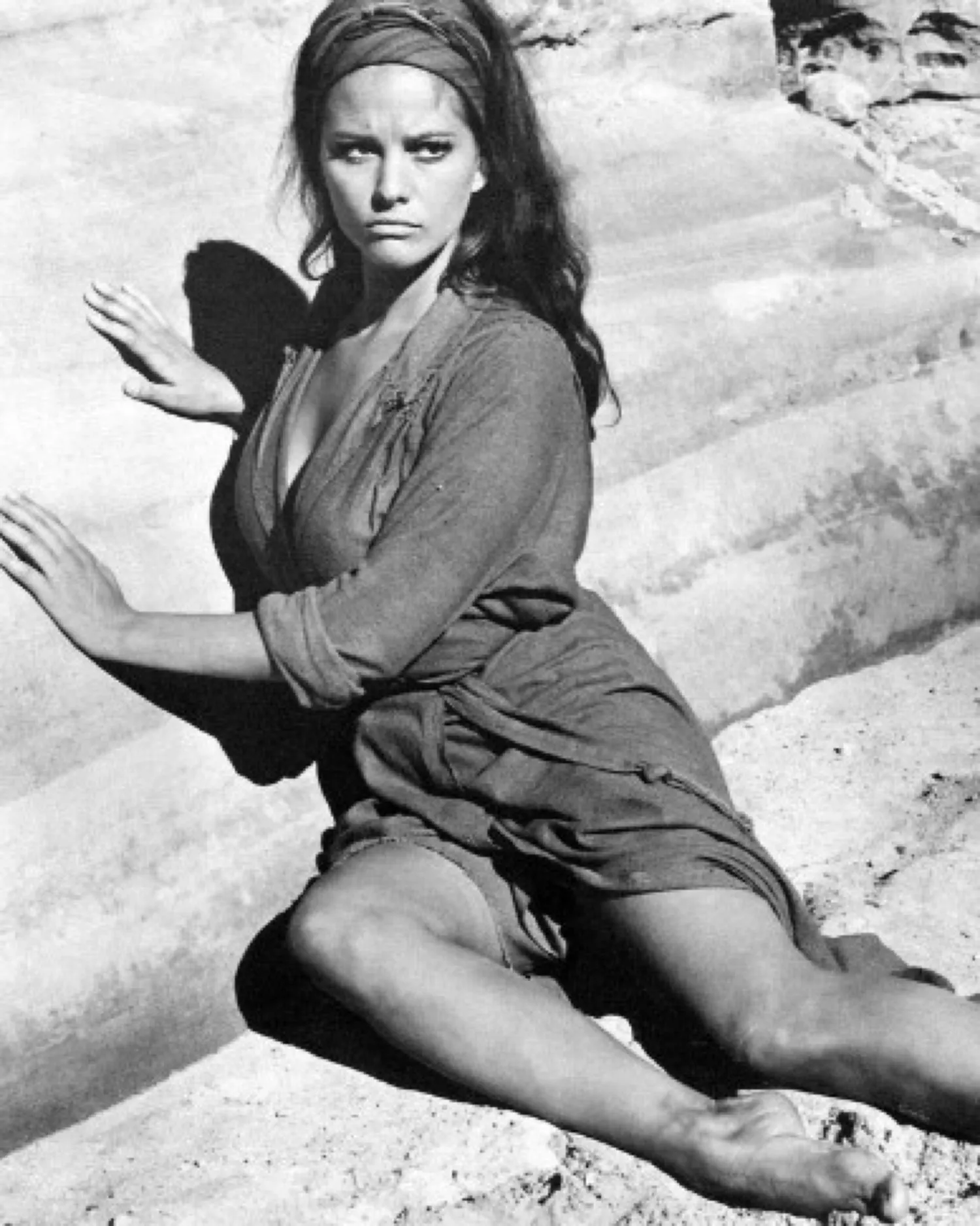 Claudia Cardinale, regina capriciilor, și-a dorit să devină exploratoare. Lucruri necunoscute despre una dintre cele mai emblematice actrițe ale cinematografiei italiene