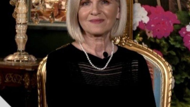 Jurnalista Cora Munteanu, supărată tare pe cântăcioasele care se vaită pe Internet