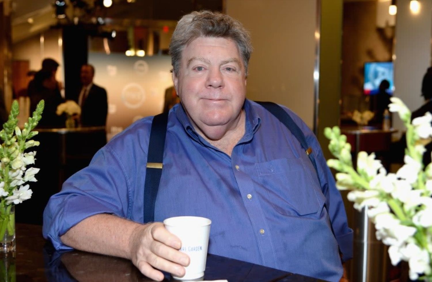 A murit George Wendt, vedeta serialului „Cheers”. Actorul avea 76 de ani