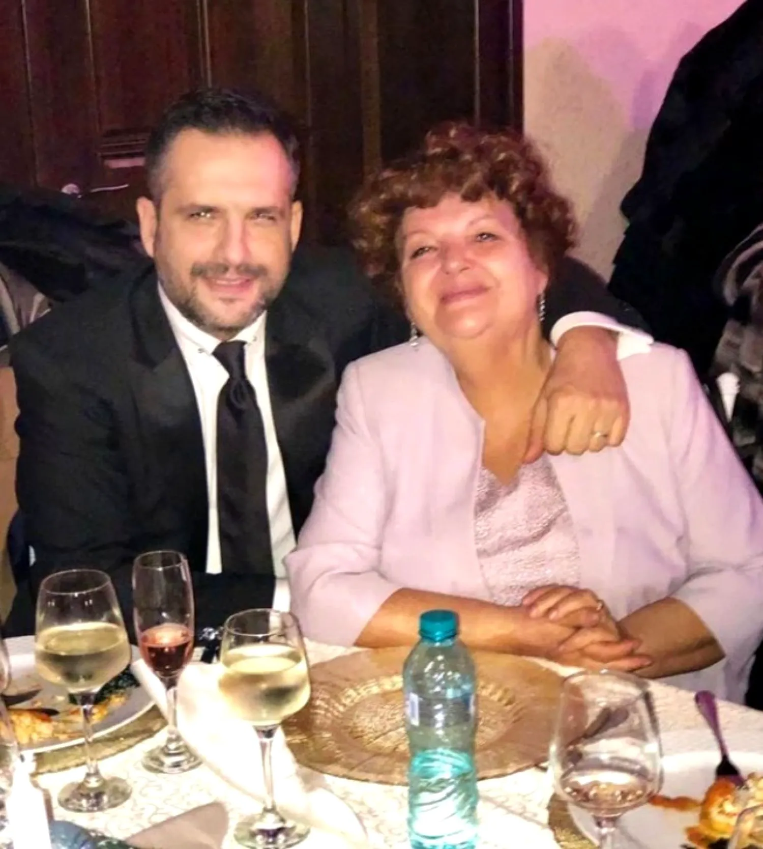 Mădălin Ionescu, cu Ambulanța la mama lui acasă. Prezentatorul a trecut printr-o mare spaimă