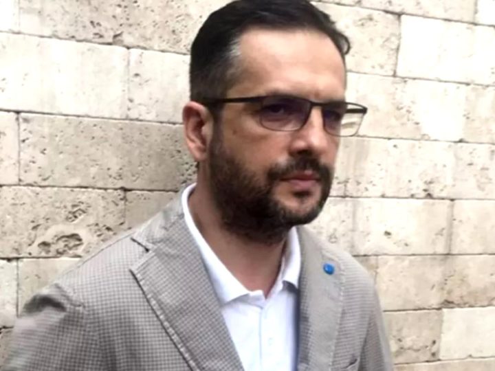 Mădălin Ionescu, cu Ambulanța la mama lui acasă. Prezentatorul a trecut printr-o mare spaimă
