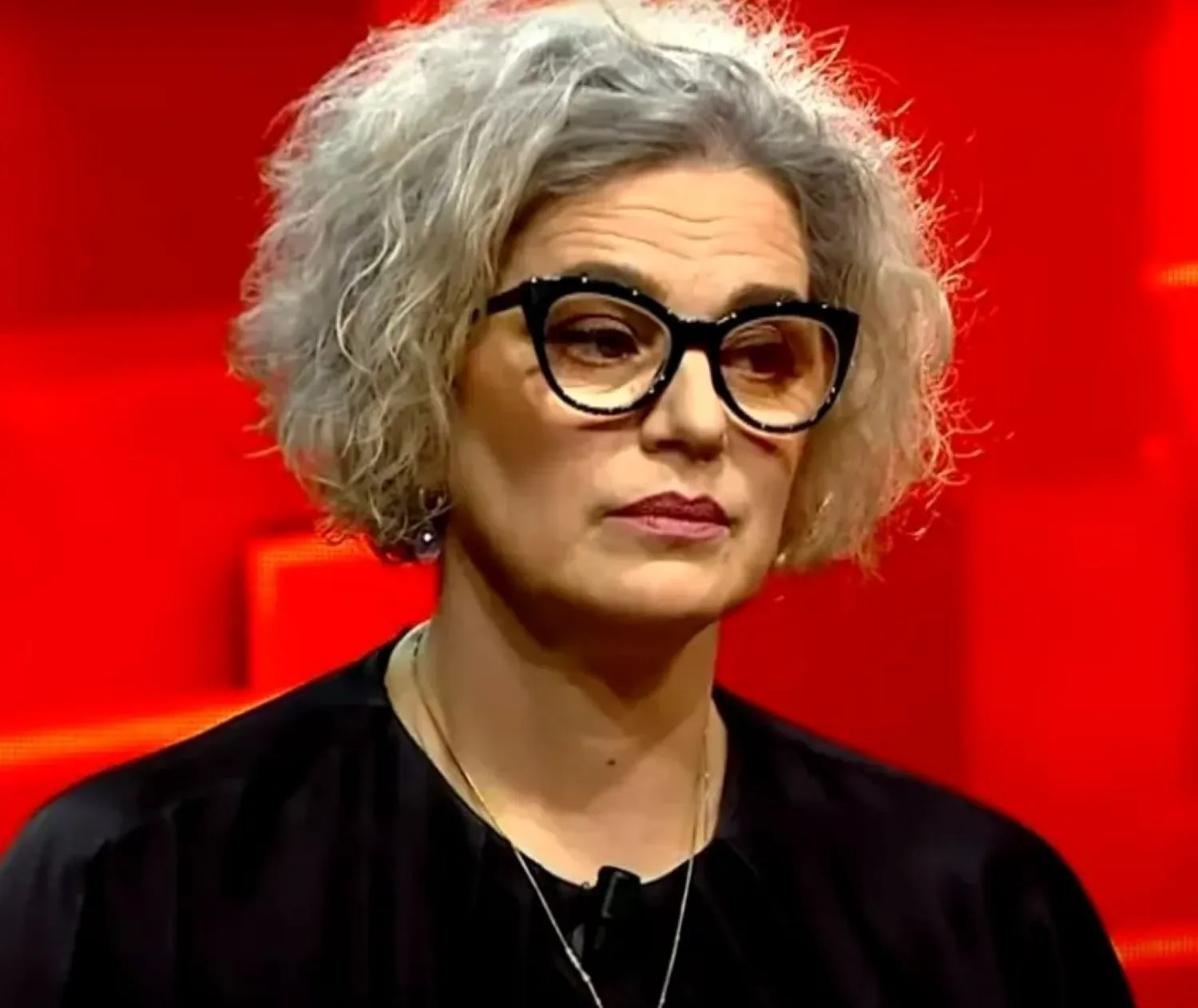 Maia Morgenstern povestește la ce a recurs ca să-și facă găuri în urechi. „Am făcut infecție”