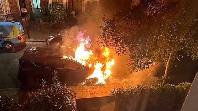 Românul arestat pentru că a incendiat casa ministrului britanic Keir Starmer, atitudine arogantă față de autorități. Și-a dezvăluit planul măreț