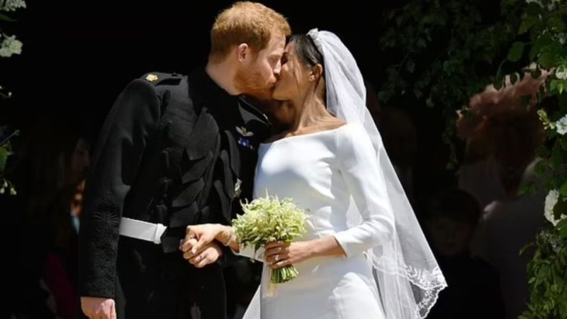 Meghan Markle a luat țeapa vieții ei când s-a măritat cu Prințul Harry. Adevărul a ieșit la iveală