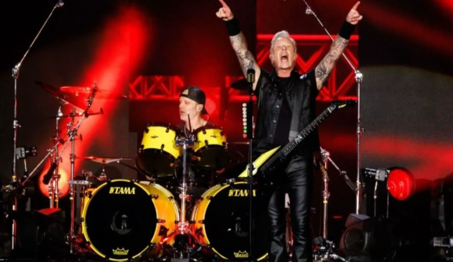 Legendarii de la Metallica vin în concert la București. Cât costă biletele