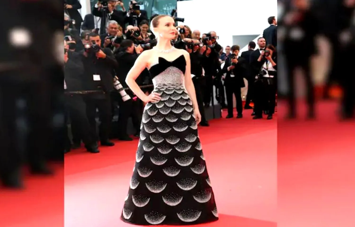 Ținutele spectaculoase ale vedetelor de pe covorul roșu al Festivalului de Film de la Cannes 2025. Un spectacol de modă „tres magnifique”