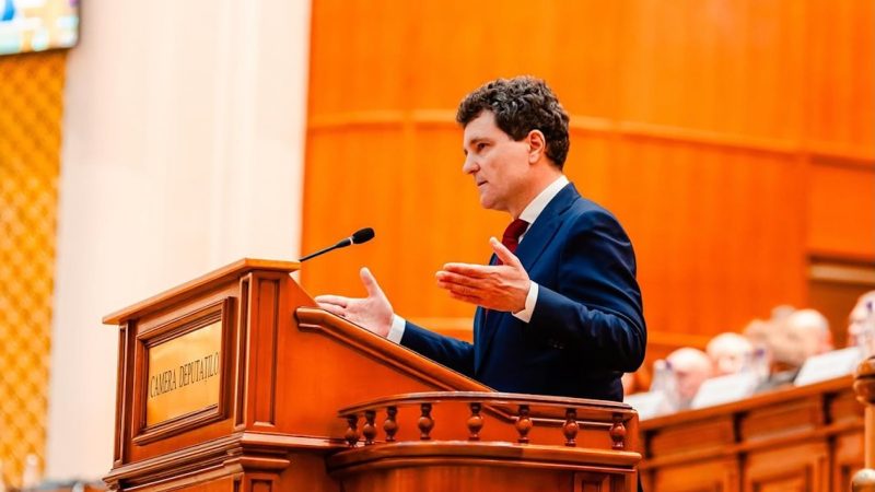 Astrologul de la „Mercur Retrograd” i-a citit în stele noului președinte Nicușor Dan. Ce semne a găsit